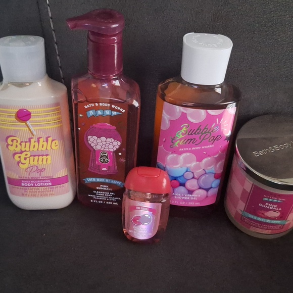 Bath & Body Works Pink Bath Soak & Bubbles